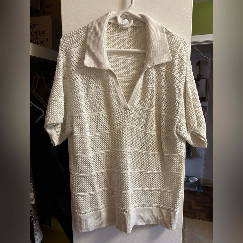 Old Navy White Knit short sleeve Sweater